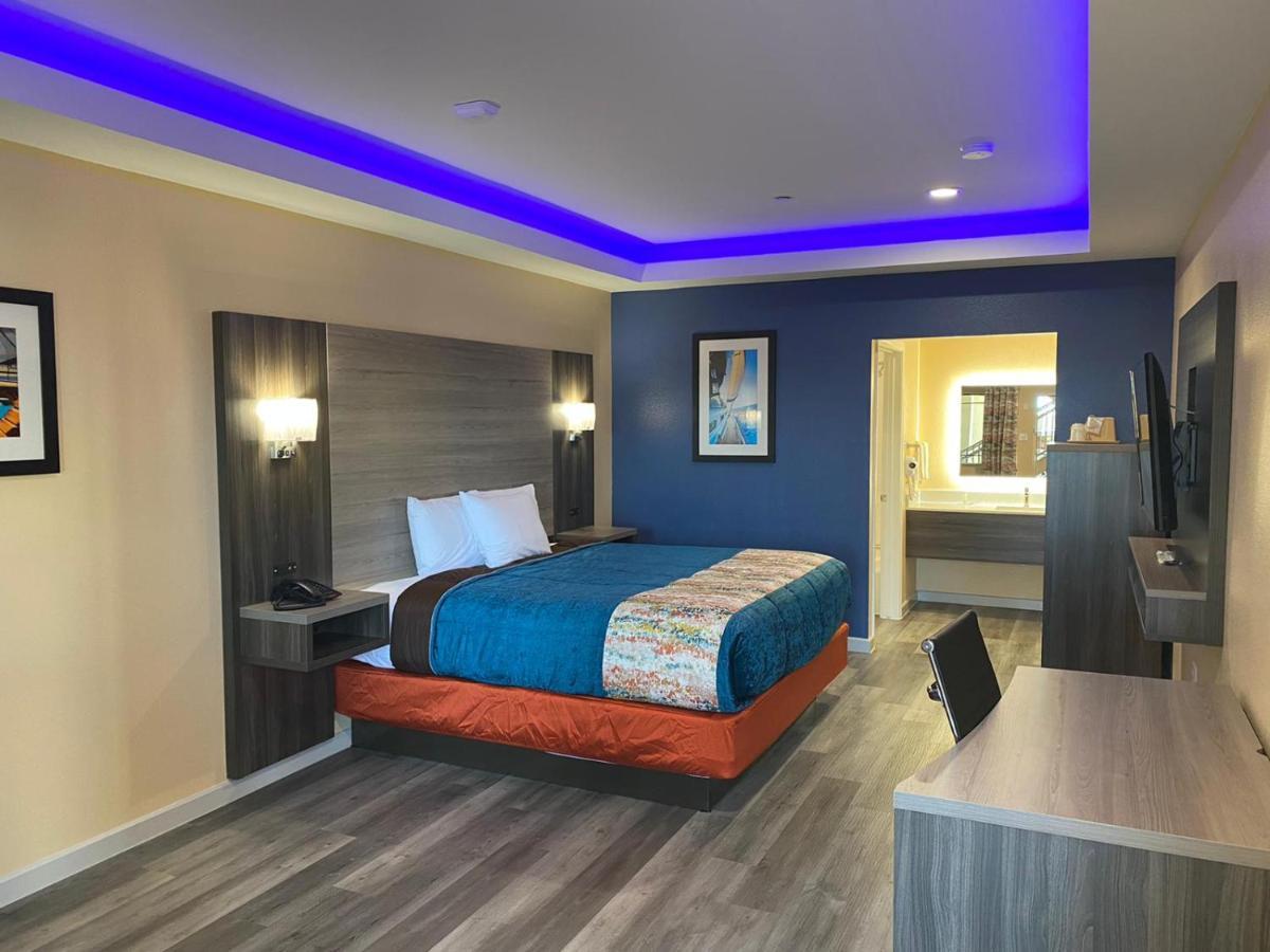 Scottish Inn & Suites Houston Willowbrook Eksteriør bilde